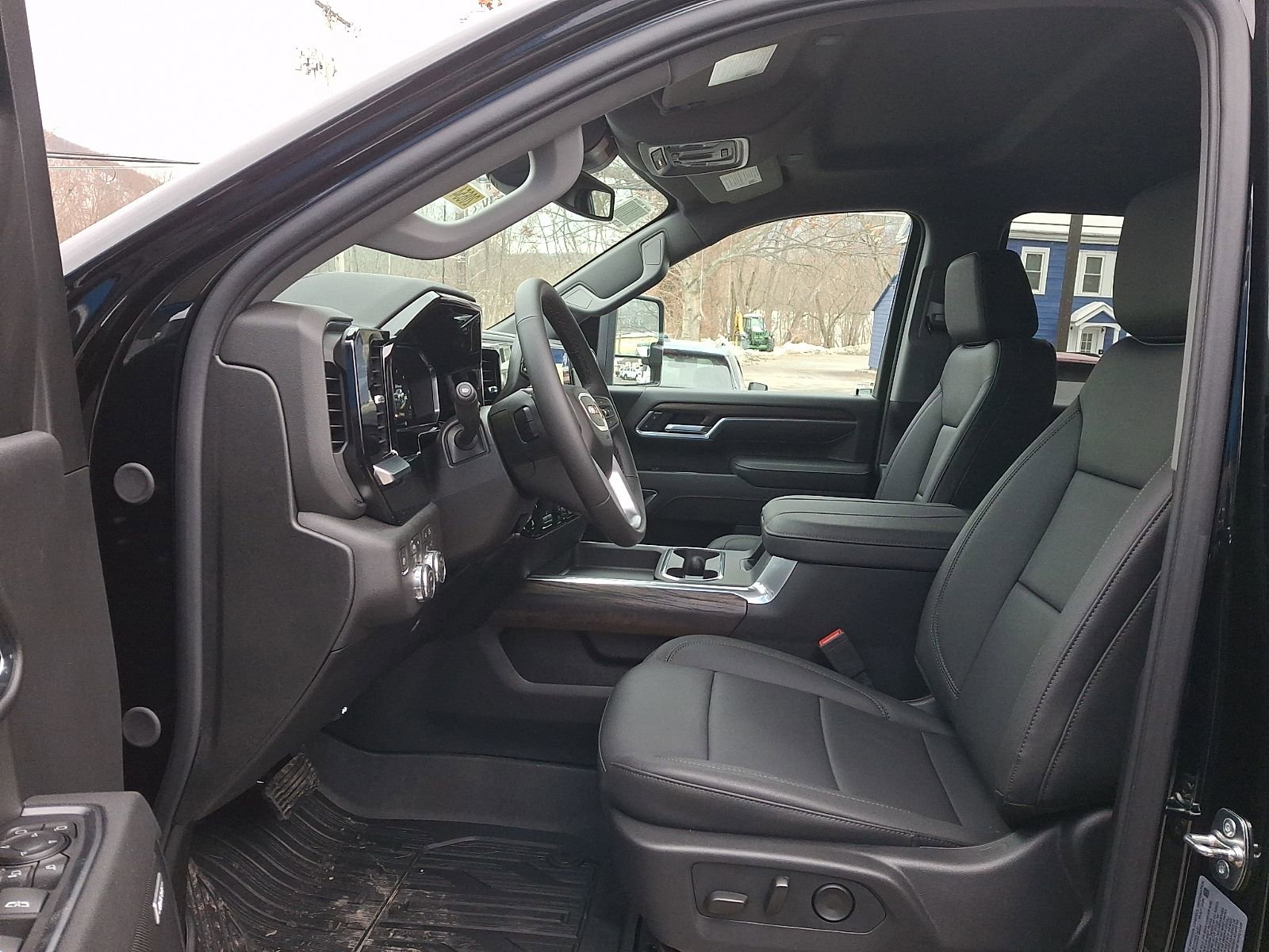 New 2026 GMC Sierra 2500 SLT w/ SLT Premium Package image 13