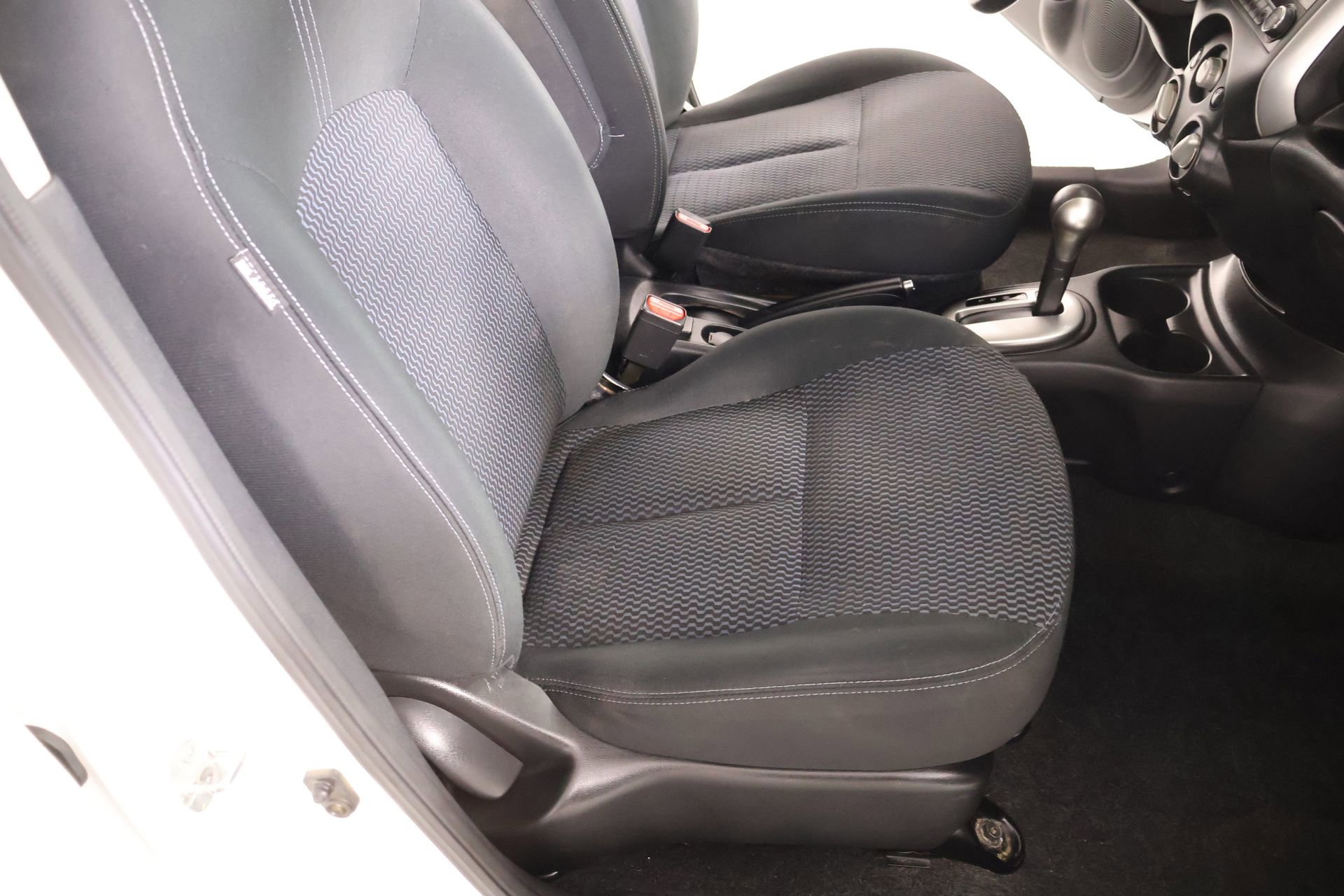 Used 2014 Nissan Versa Note SV w/ Sport Value Package FWD image 12