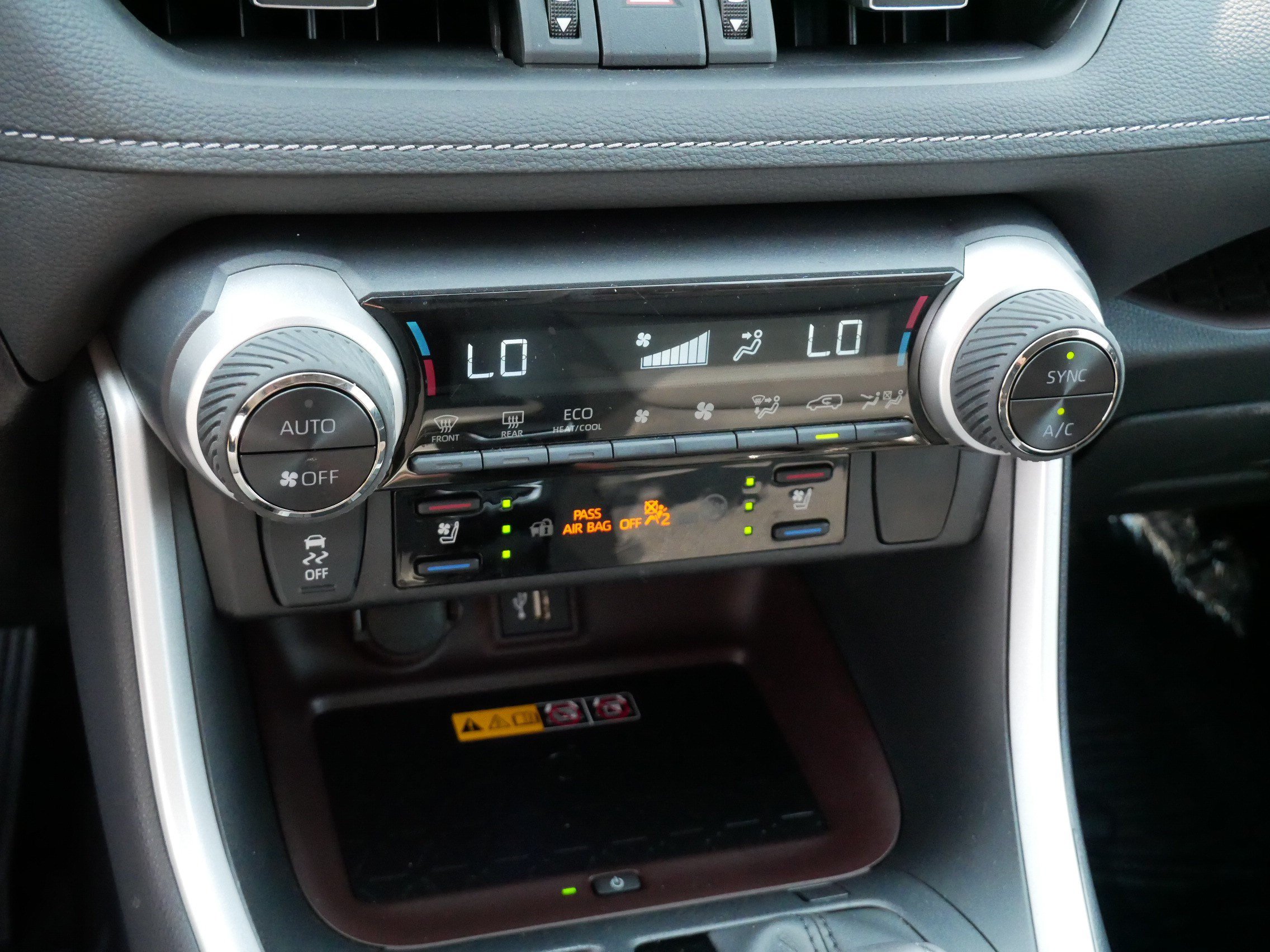 Certified 2025 Toyota RAV4 Limited w/ Advanced Technology Package AWD/4WD image 23