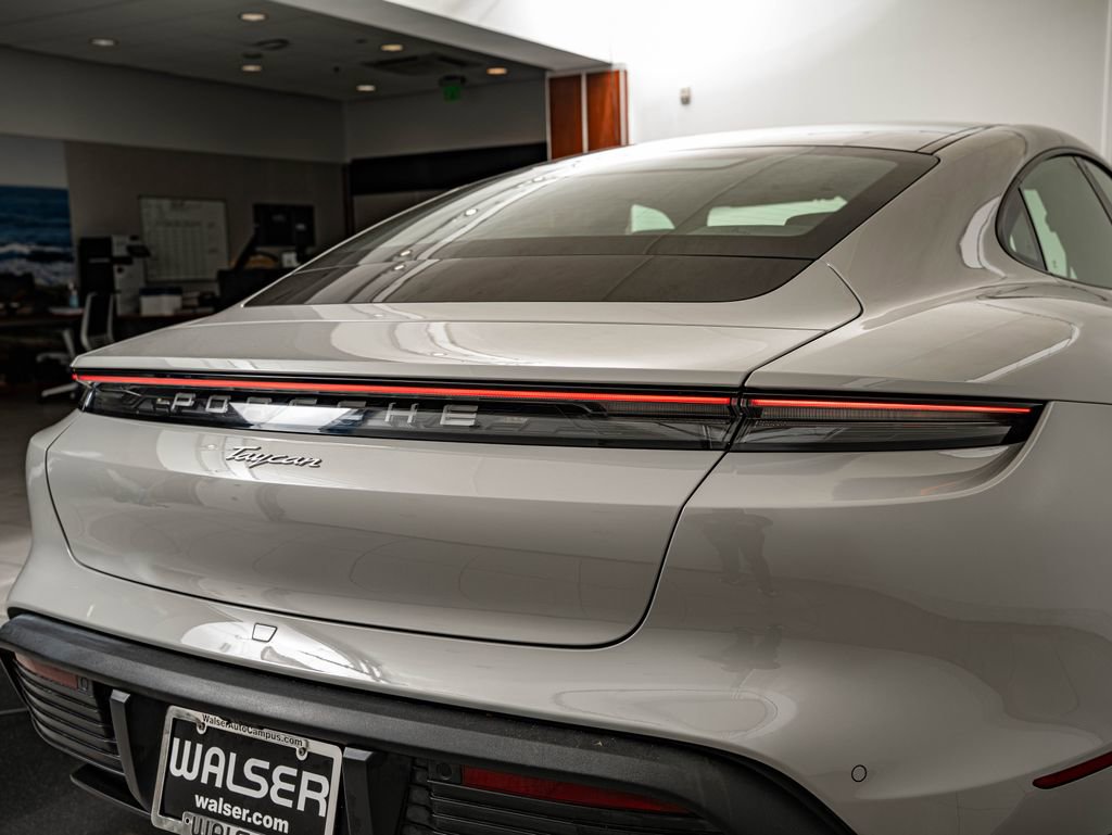 Certified 2022 Porsche Taycan image 17