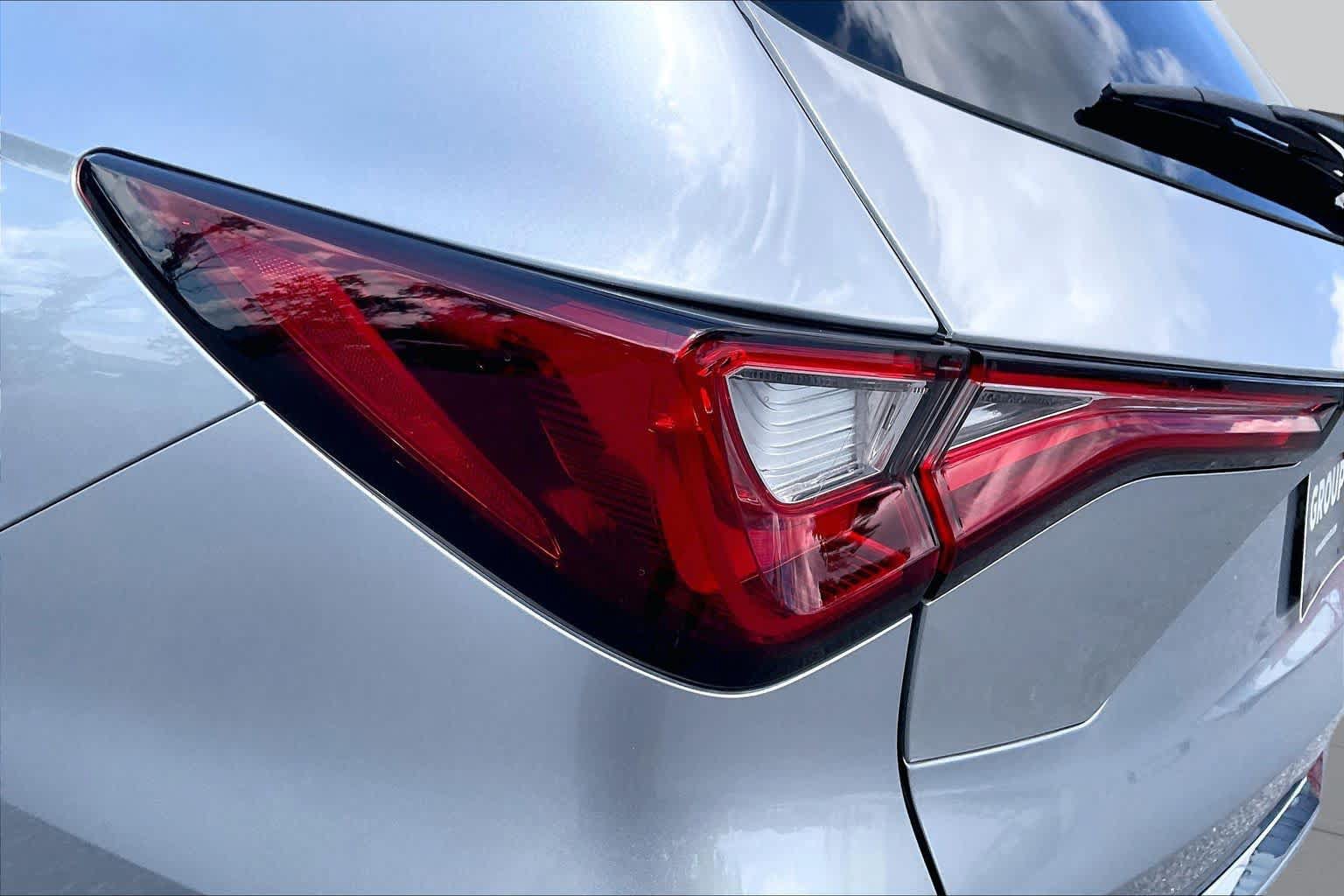 Used 2022 Acura MDX w/ Technology Package AWD/4WD image 28