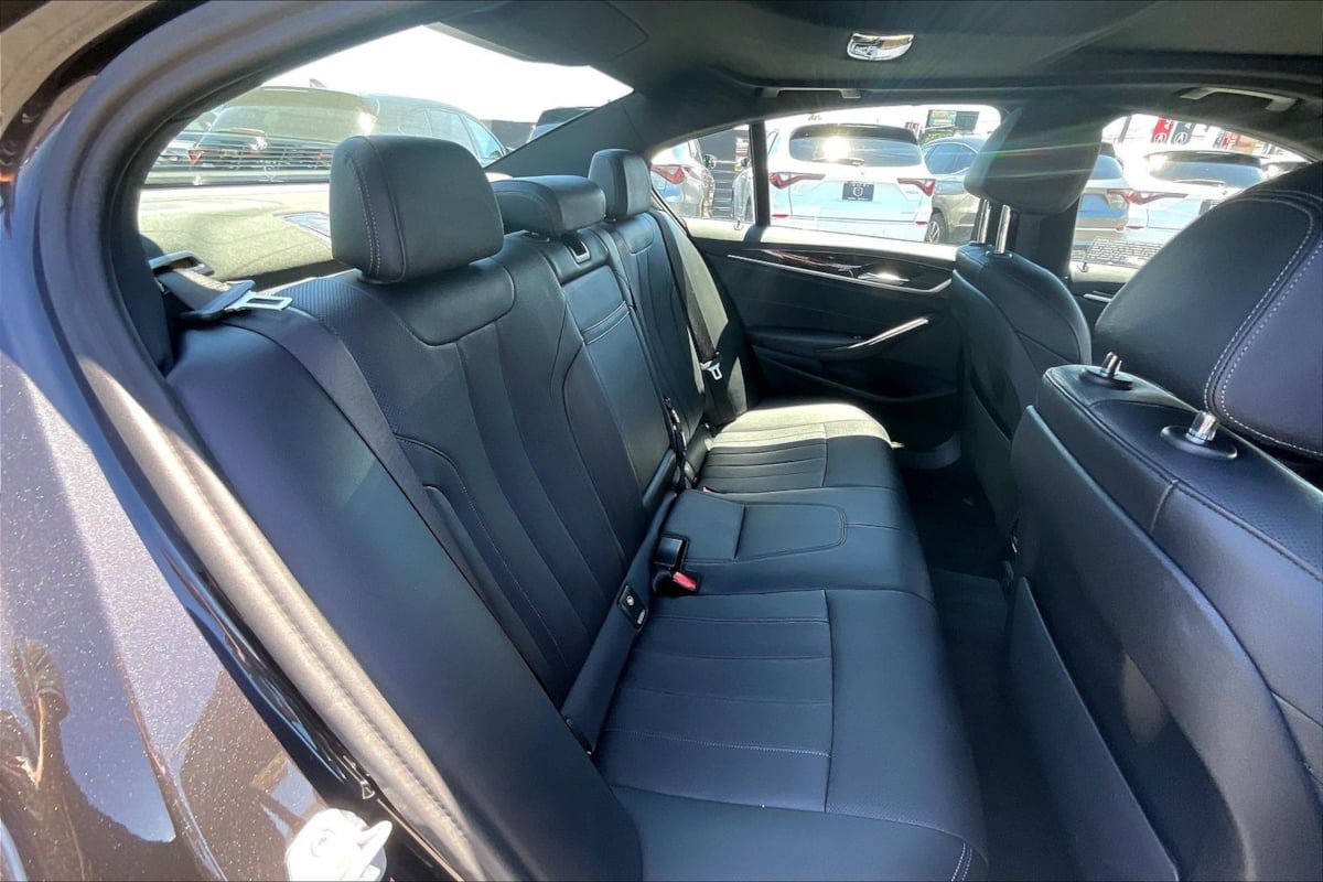 Used 2023 BMW 530e w/ M Sport Package RWD image 24