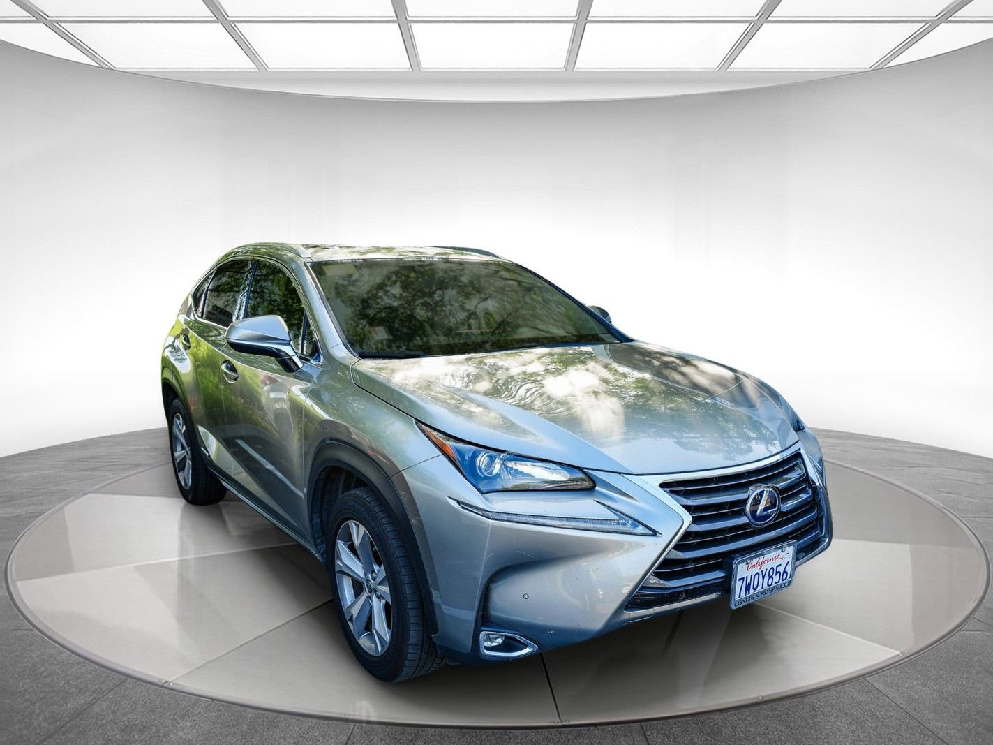 Used 2017 Lexus NX 300h AWD w/ Premium Package image 2