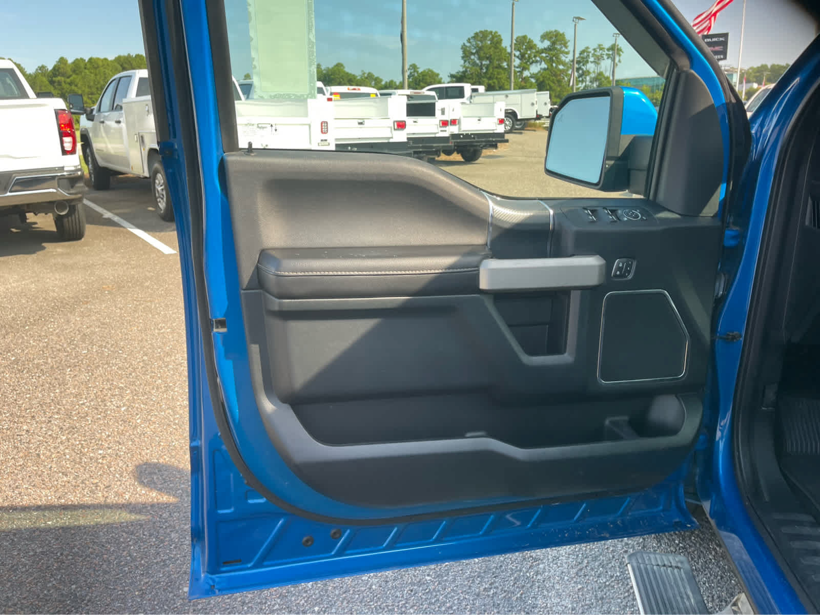 Used 2020 Ford F150 Lariat w/ Equipment Group 502A Luxury RWD image 10
