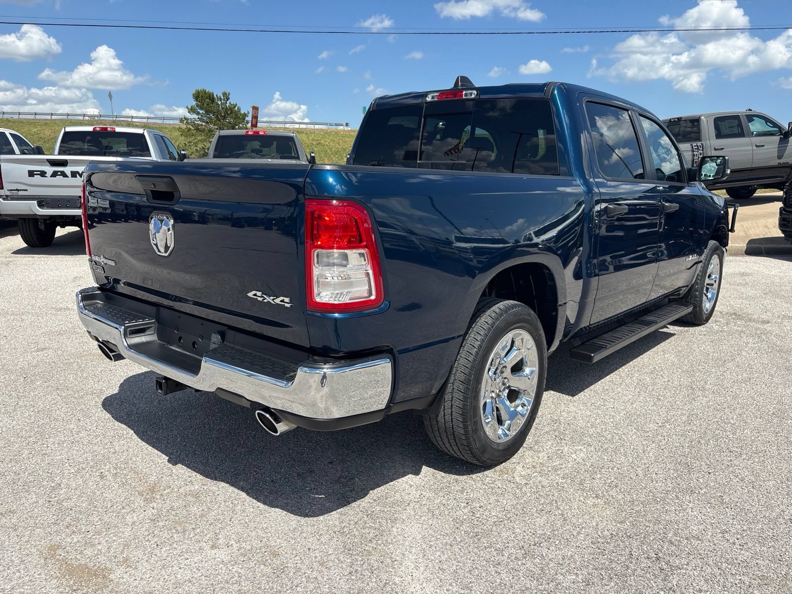 Used 2023 RAM 1500 Lone Star AWD/4WD image 6