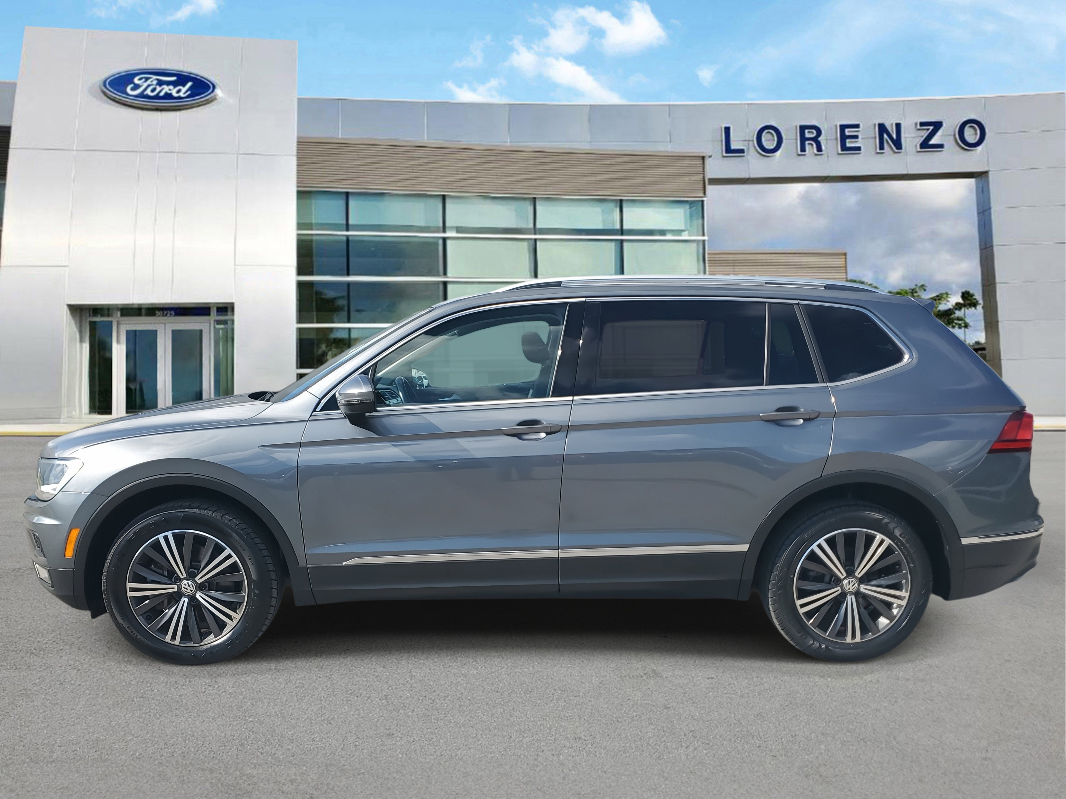 Used 2019 Volkswagen Tiguan SEL image 8