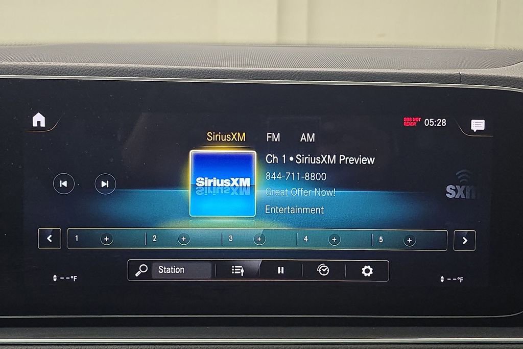 Used 2023 Mercedes-Benz GLS 450 4MATIC w/ AMG Line Exterior image 17