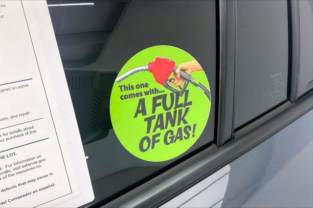 Used 2026 Toyota Prius Plug-In Hybrid FWD image 36