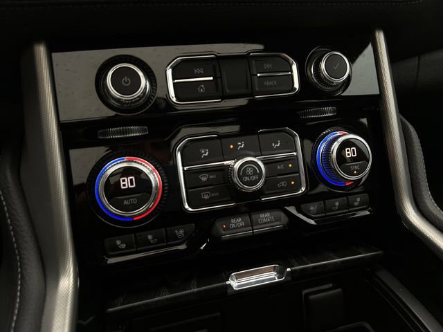 Used 2021 GMC Yukon Denali w/ Denali Premium Package image 20