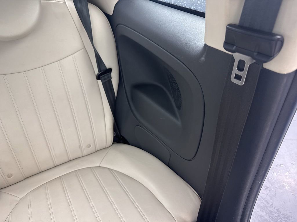 Used 2016 FIAT 500 Lounge image 33