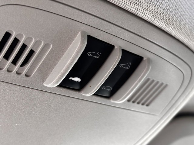 Used 2012 Buick Regal Premium image 16