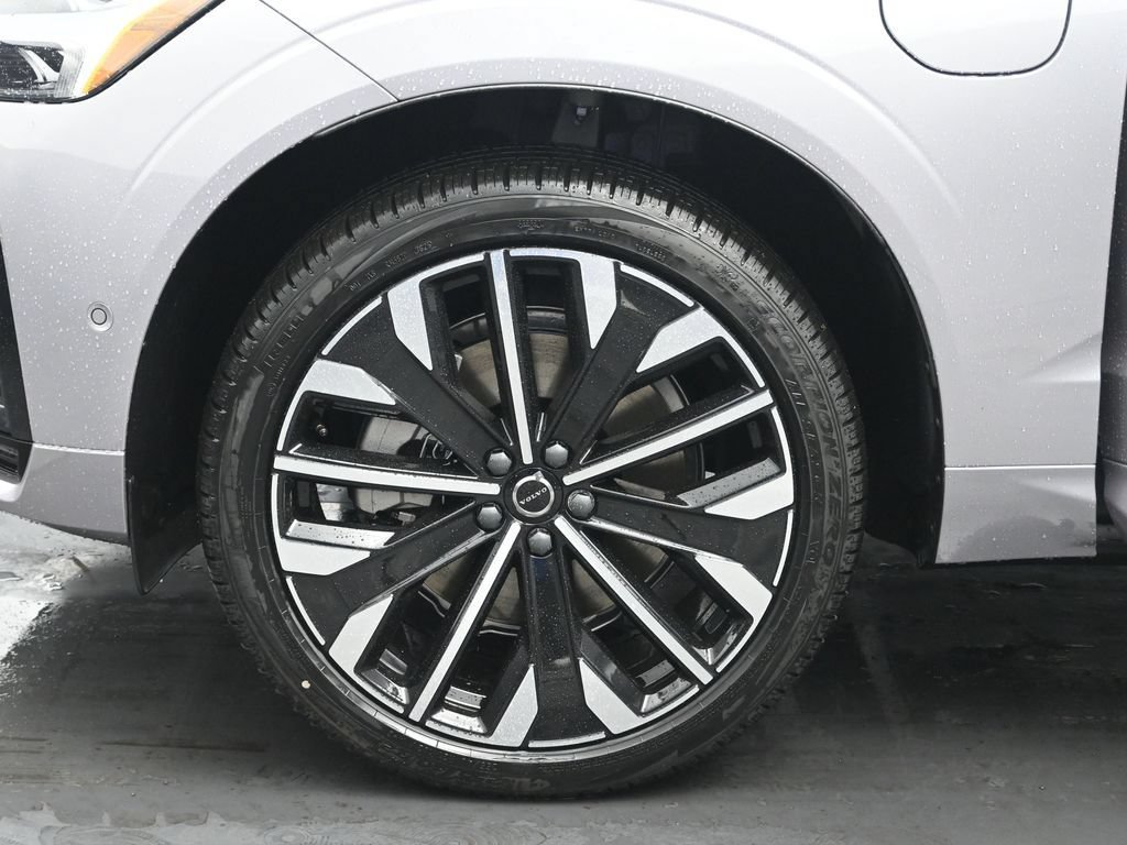 New 2026 Volvo XC60 T8 Ultra w/ Protection Package Premier AWD/4WD image 28