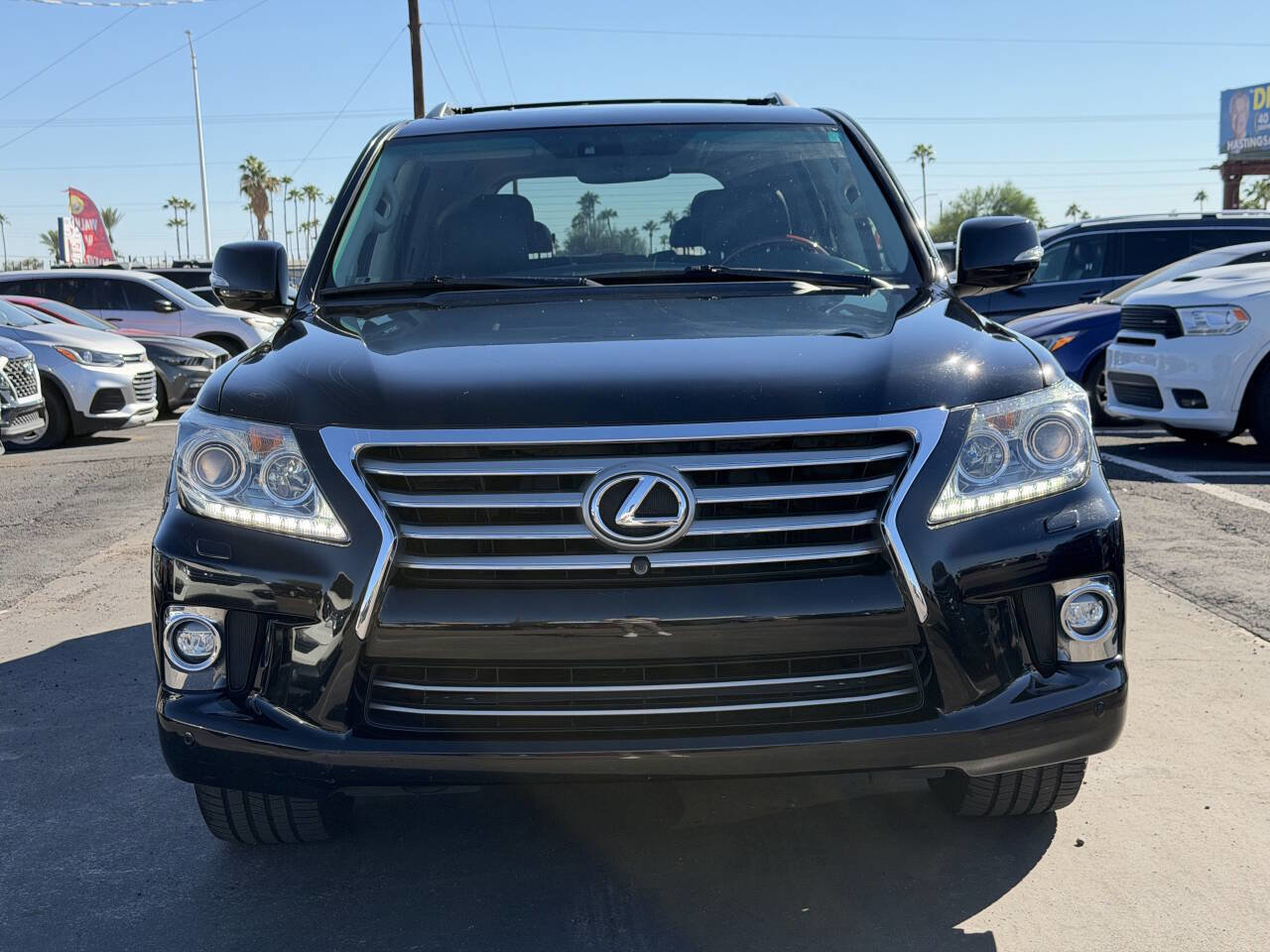Used 2015 Lexus LX 570 4WD w/ Luxury Package image 13