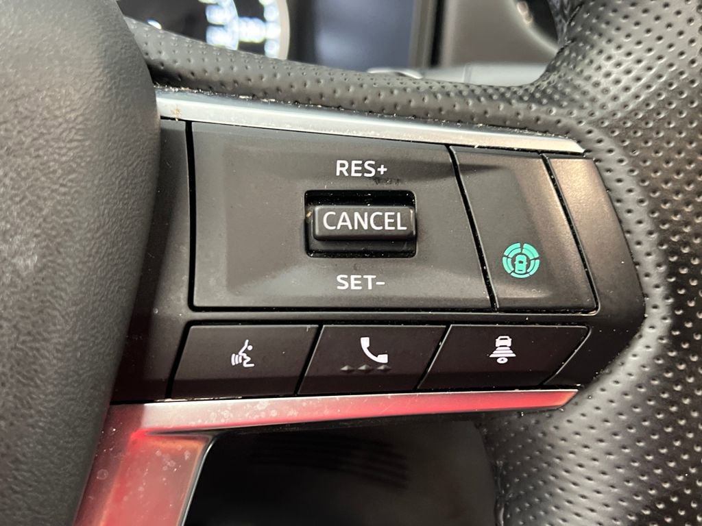 Used 2025 Mitsubishi Outlander SE image 43