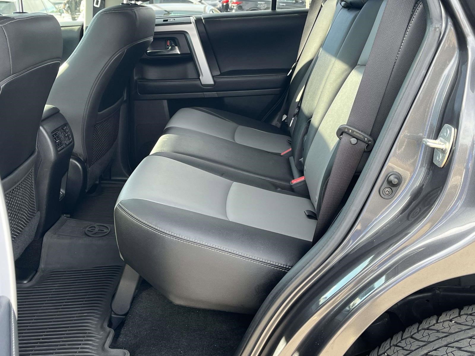 Used 2022 Toyota 4Runner SR5 Premium w/ Moonroof Package RWD image 16