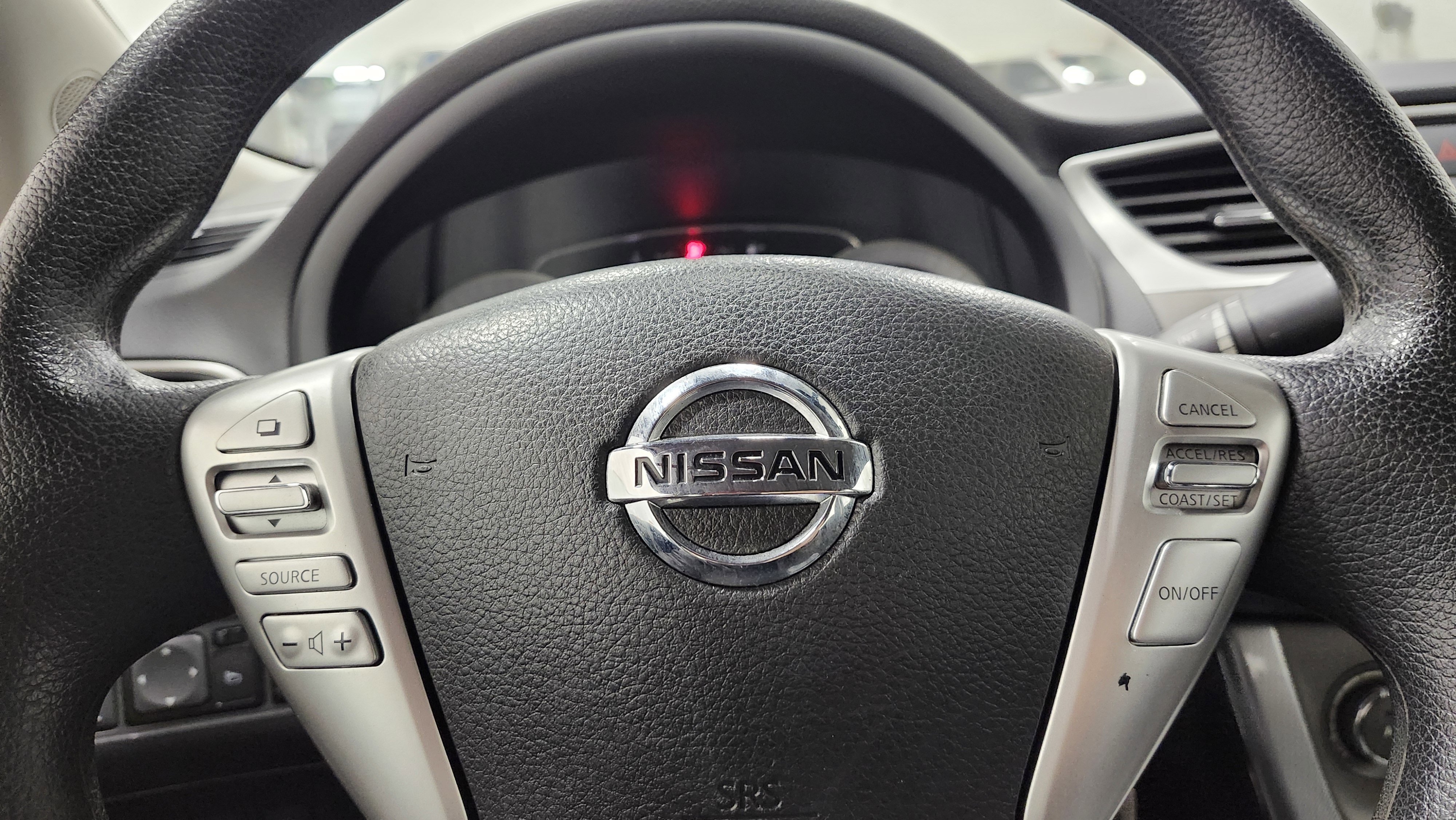 Used 2014 Nissan Sentra SR image 25