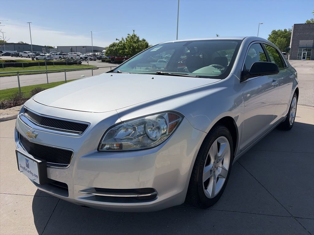 Used 2009 Chevrolet Malibu LS FWD image 4