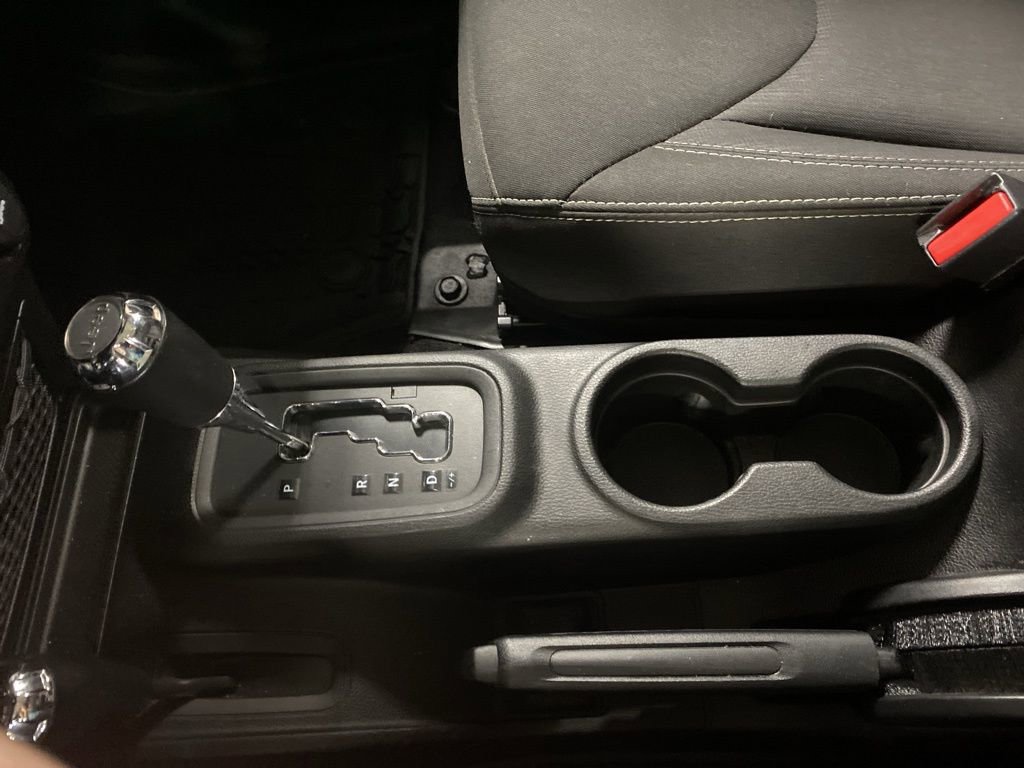 Used 2015 Jeep Wrangler Unlimited Sahara w/ Max Tow Package image 32