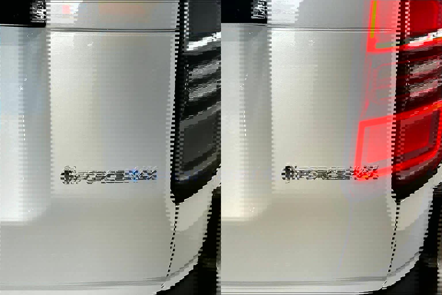 Used 2025 Toyota Land Cruiser image 11