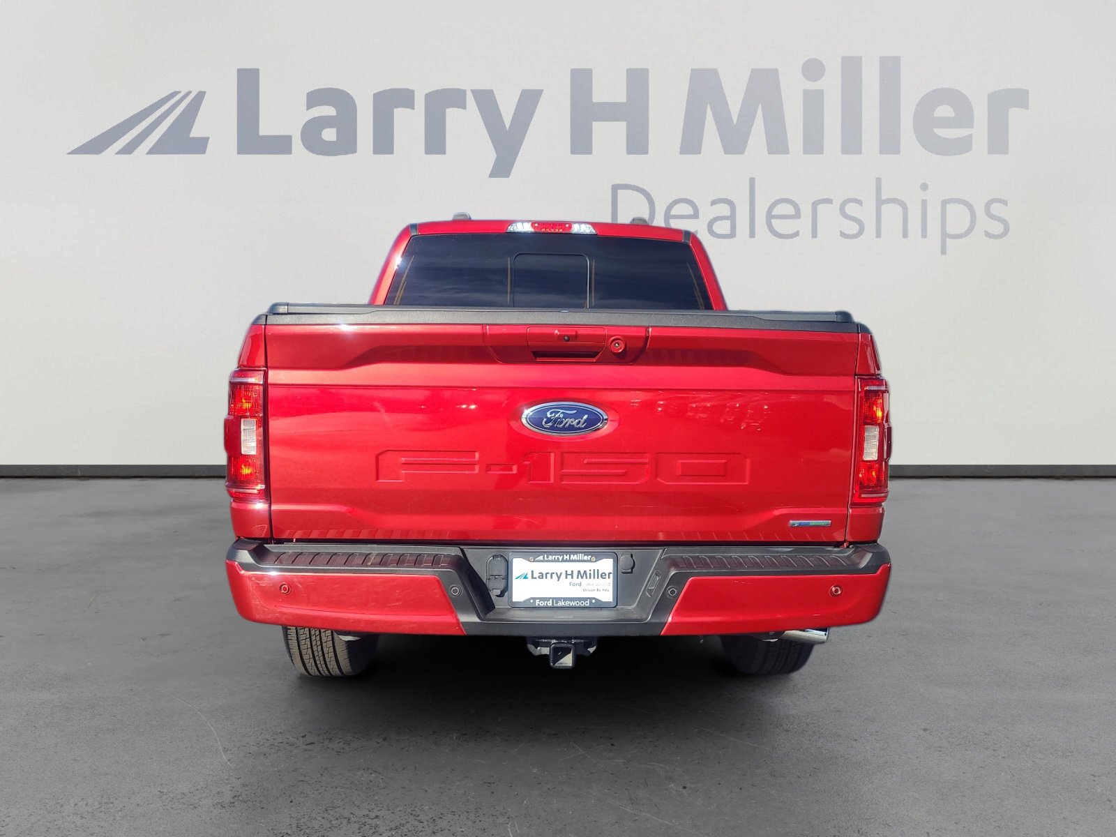 Certified 2021 Ford F150 XLT w/ Equipment Group 302A High image 4