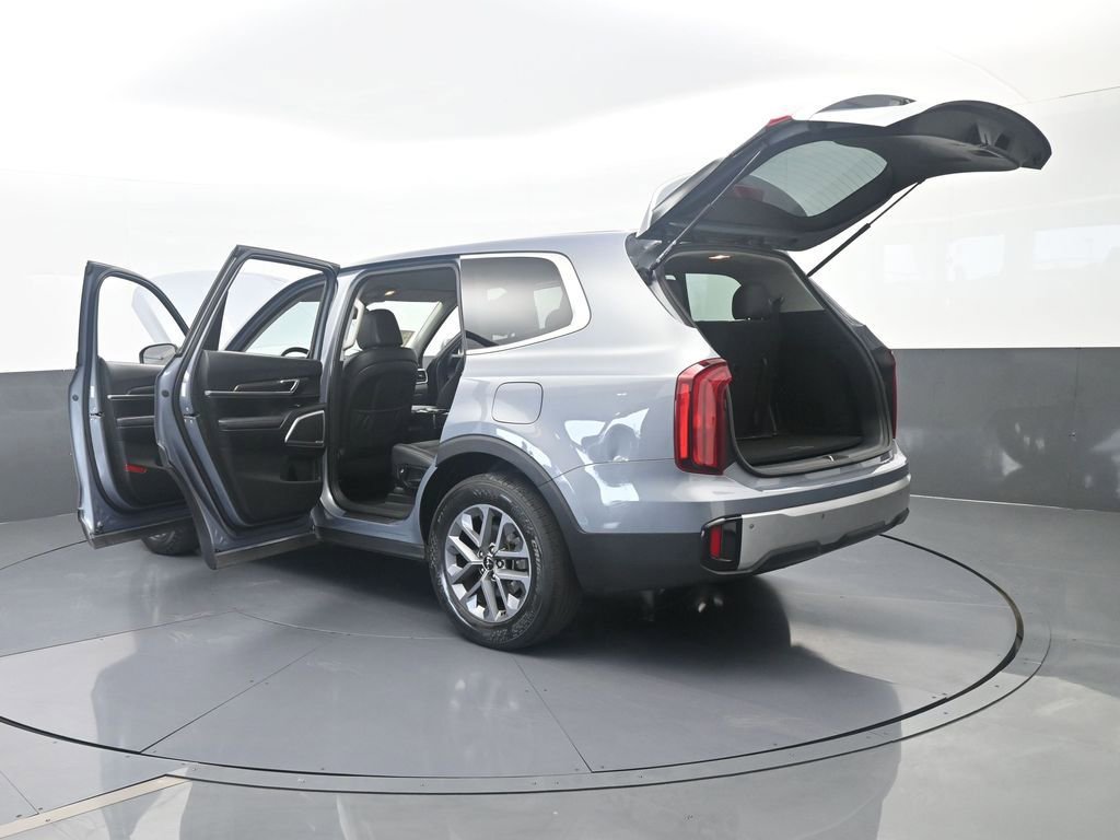Used 2024 Kia Telluride LX FWD image 77