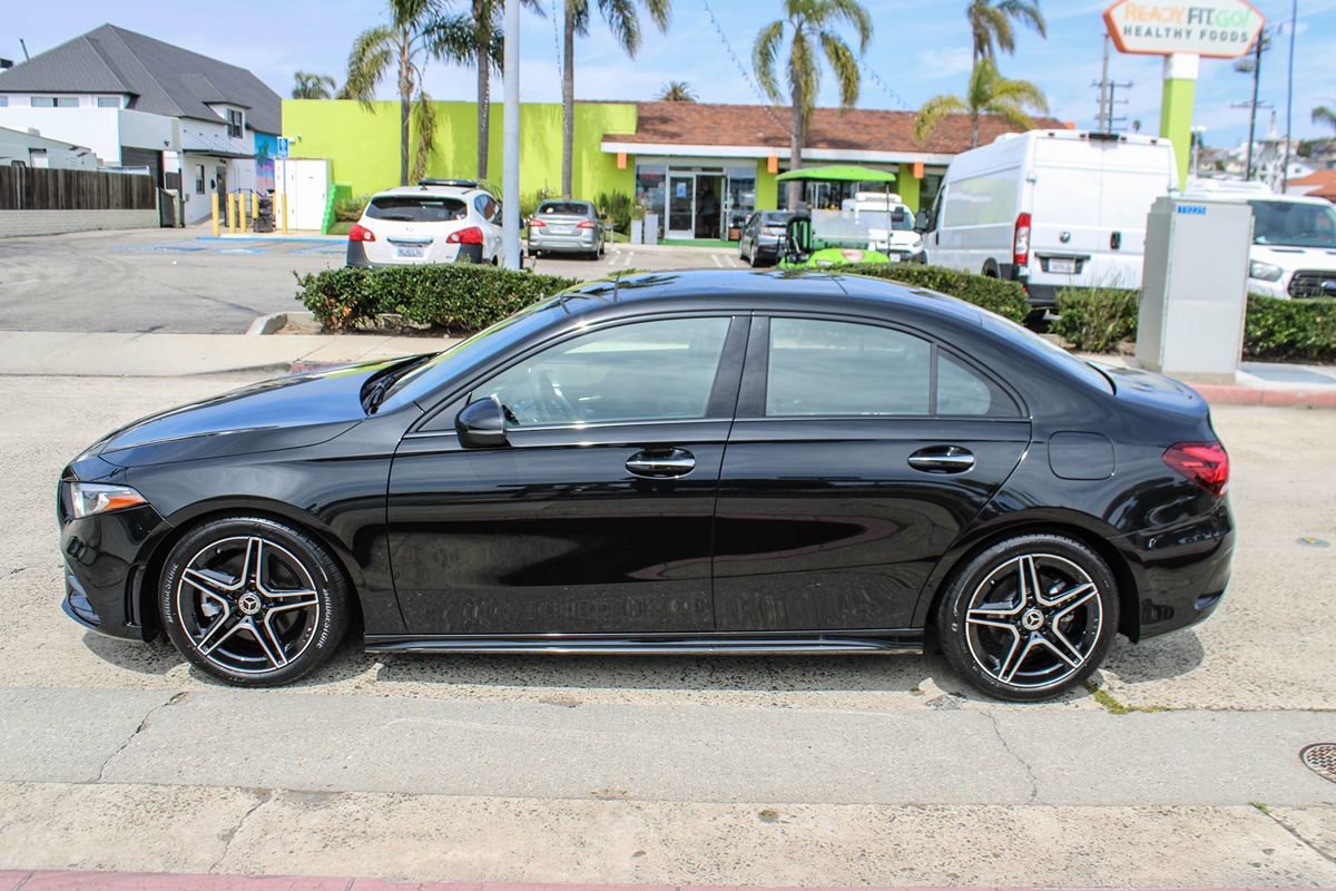 Used 2022 Mercedes-Benz A 220 image 2