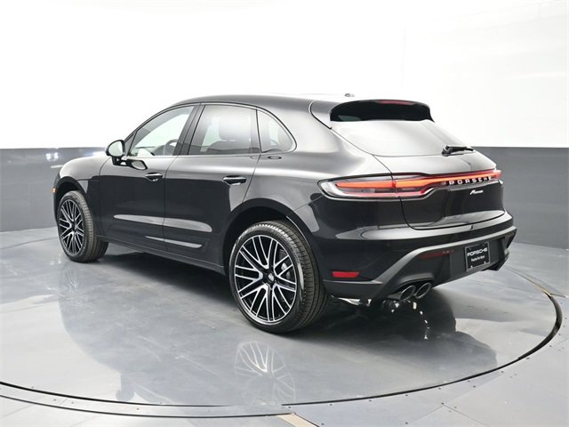 New 2026 Porsche Macan image 3