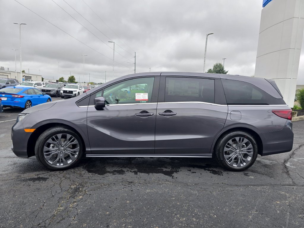 New 2027 Honda Odyssey Touring image 5