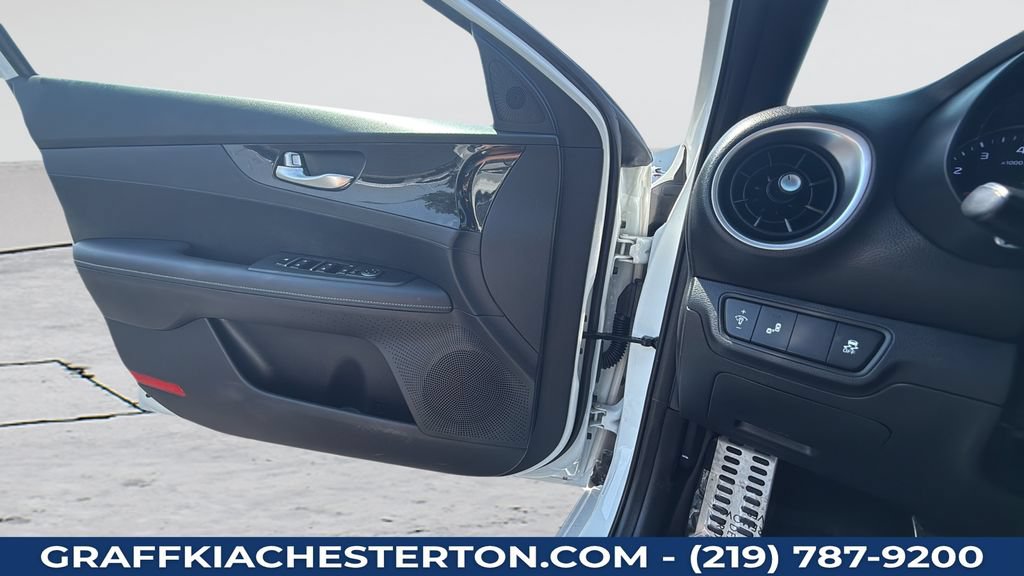 Used 2023 Kia Forte GT-Line FWD image 26