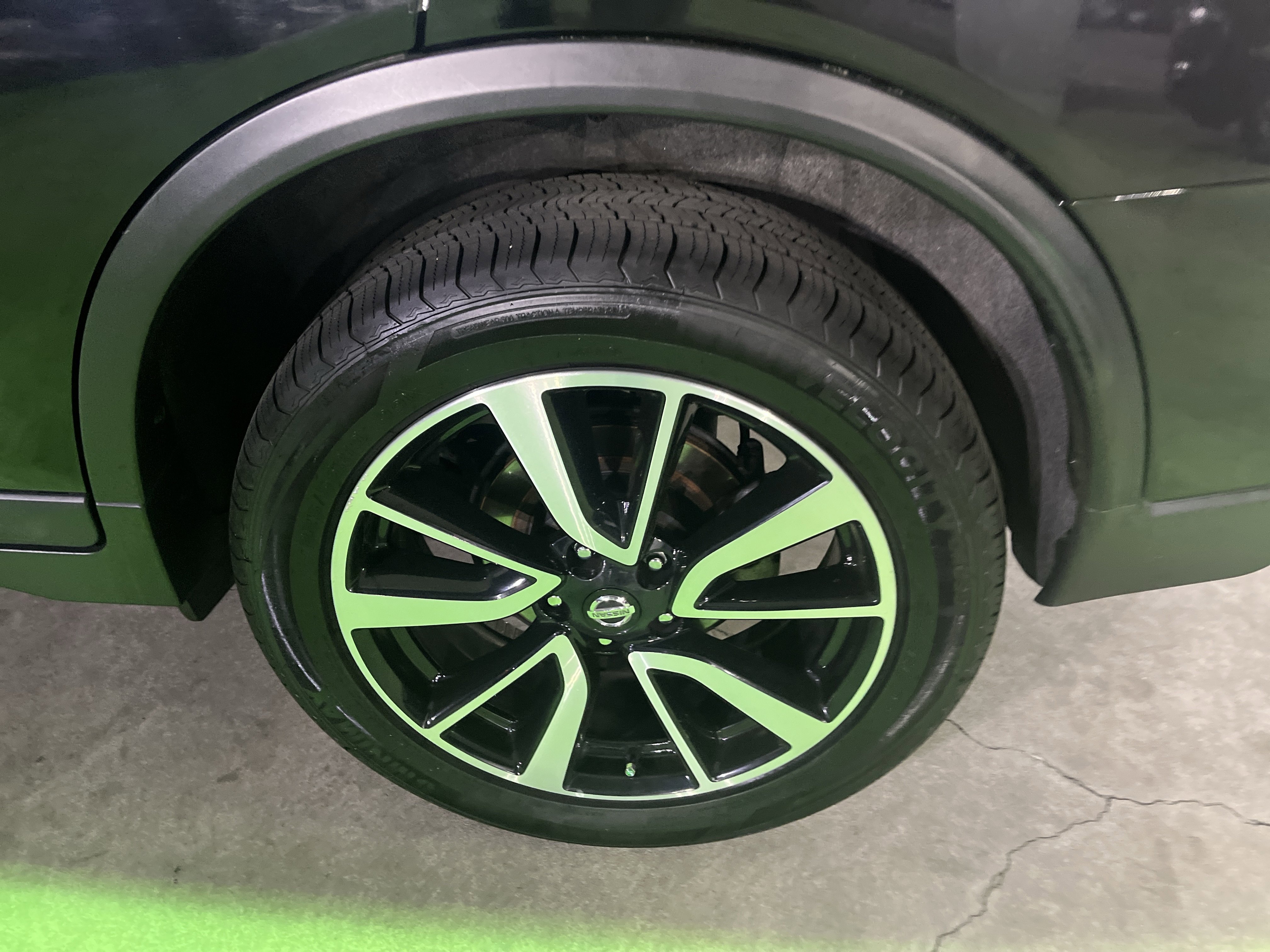 Used 2017 Nissan Rogue SL w/ SL Premium Package image 4