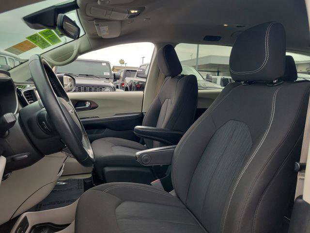 Certified 2021 Chrysler Voyager LX w/ Cold Weather Group image 15