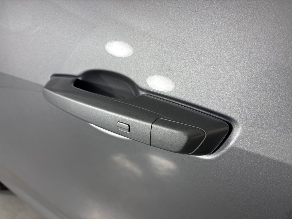 Used 2025 Buick Enclave Preferred FWD image 22