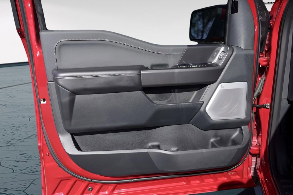 Used 2025 Ford F150 Lariat w/ Equipment Group 502A High image 27