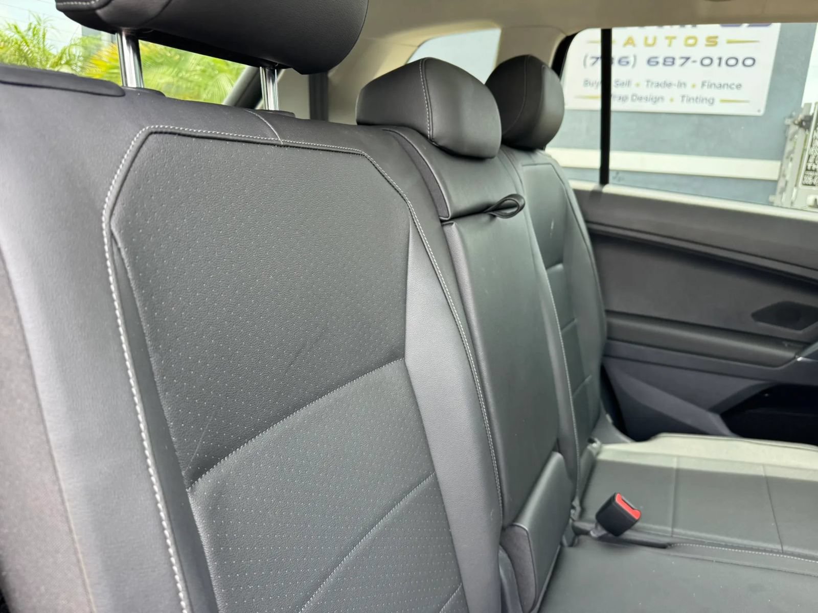 Used 2018 Volkswagen Tiguan SEL FWD image 20