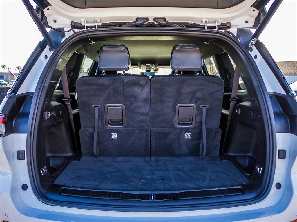 Used 2024 Jeep Grand Cherokee L Laredo image 10