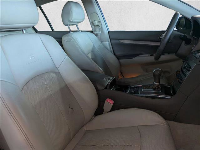 Used 2011 INFINITI G25 Journey RWD image 20