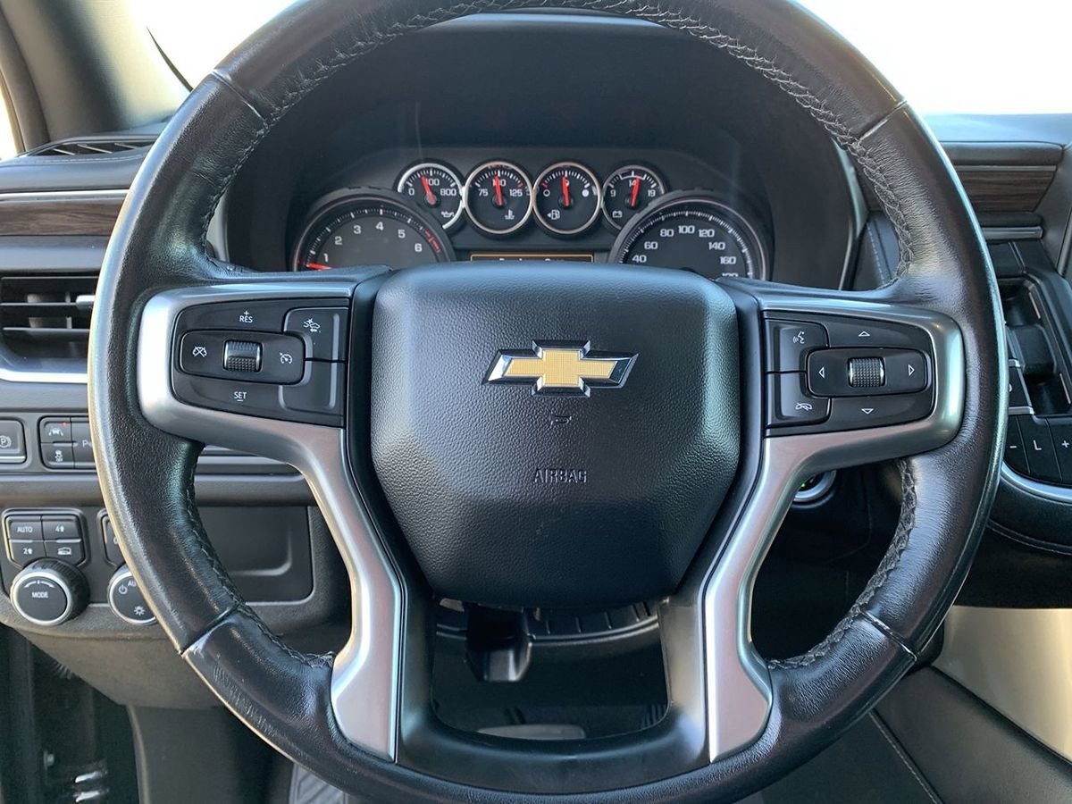 Used 2022 Chevrolet Suburban LS AWD/4WD image 17