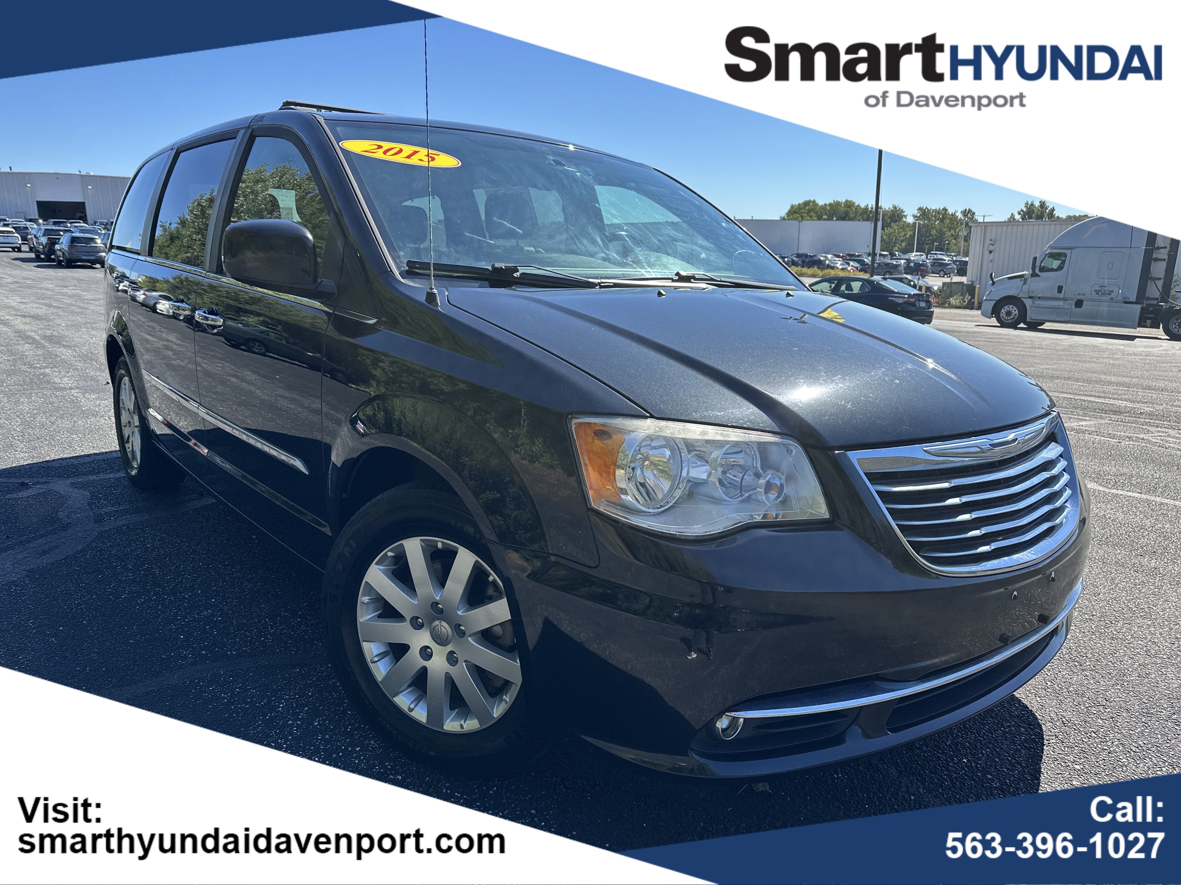 Used 2015 Chrysler Town & Country Touring w/ Driver Convenience Group