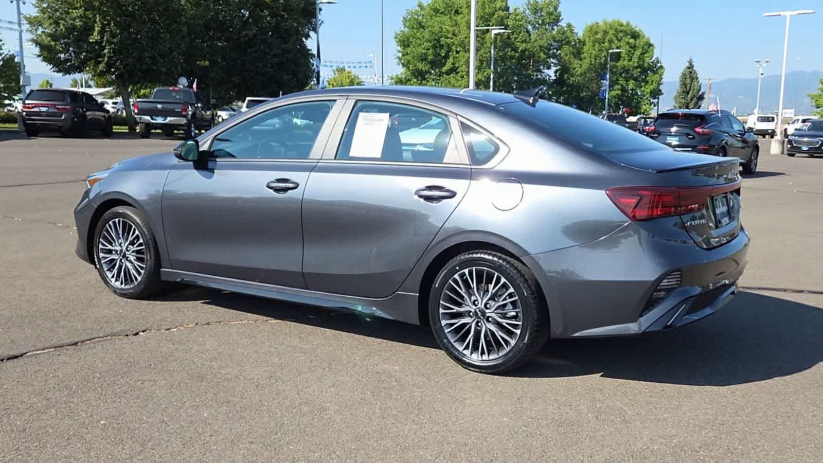 Used 2023 Kia Forte GT-Line w/ GT-Line Premium Package FWD image 6