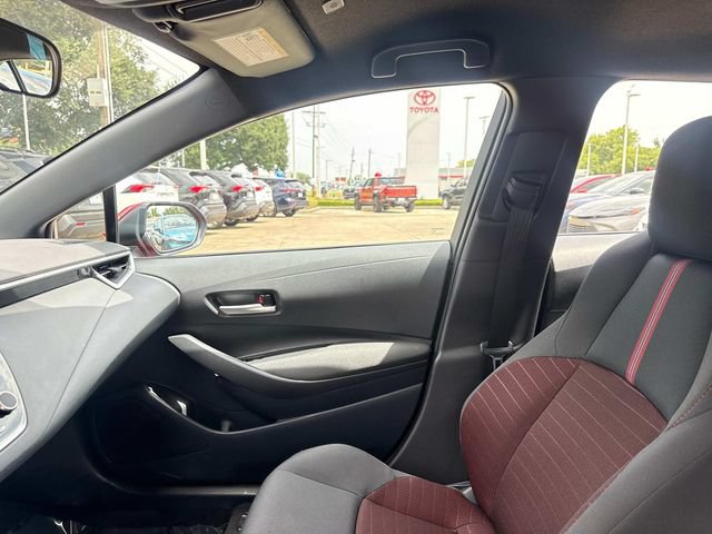 Used 2026 Toyota Corolla SE w/ SE Package FWD image 21