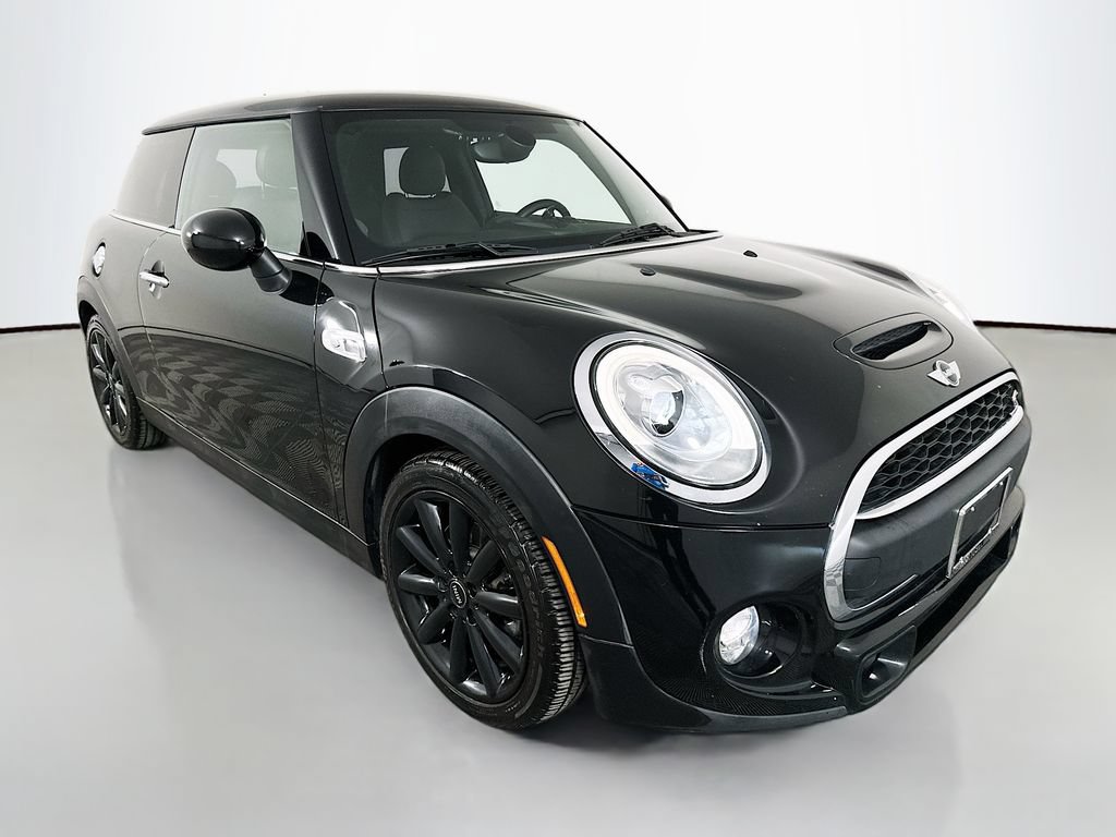 Used 2017 MINI Cooper S FWD image 3
