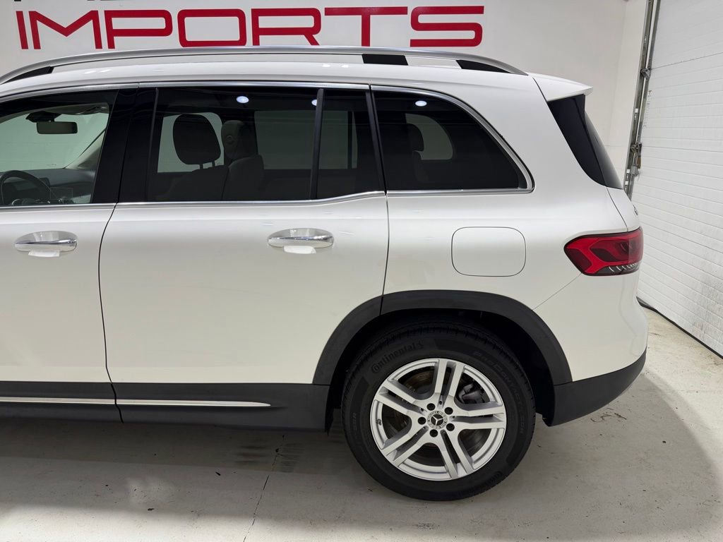 Used 2022 Mercedes-Benz GLB 250 4MATIC w/ Premium Package Lite image 6