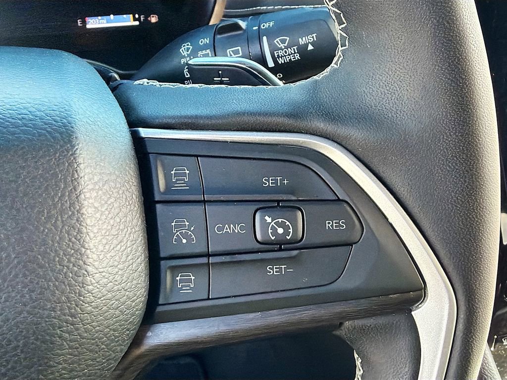 Used 2024 Jeep Grand Cherokee L Limited w/ Luxury Tech Group II image 42