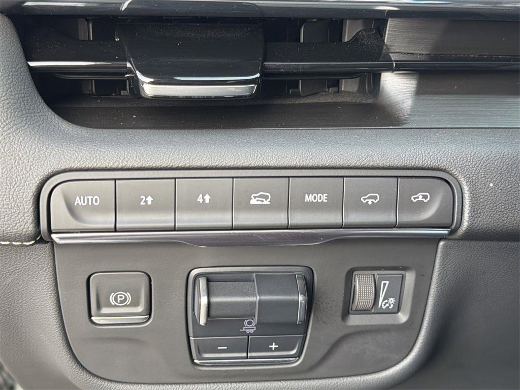 Certified 2023 Cadillac Escalade ESV Sport w/ LPO, ONYX Package image 20