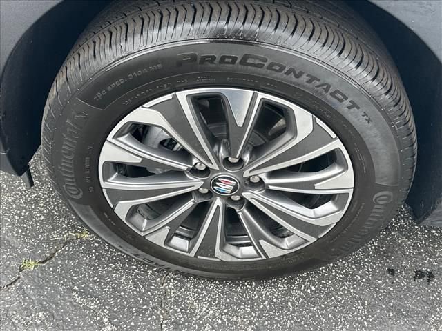 Certified 2025 Buick Envision Preferred AWD/4WD image 36