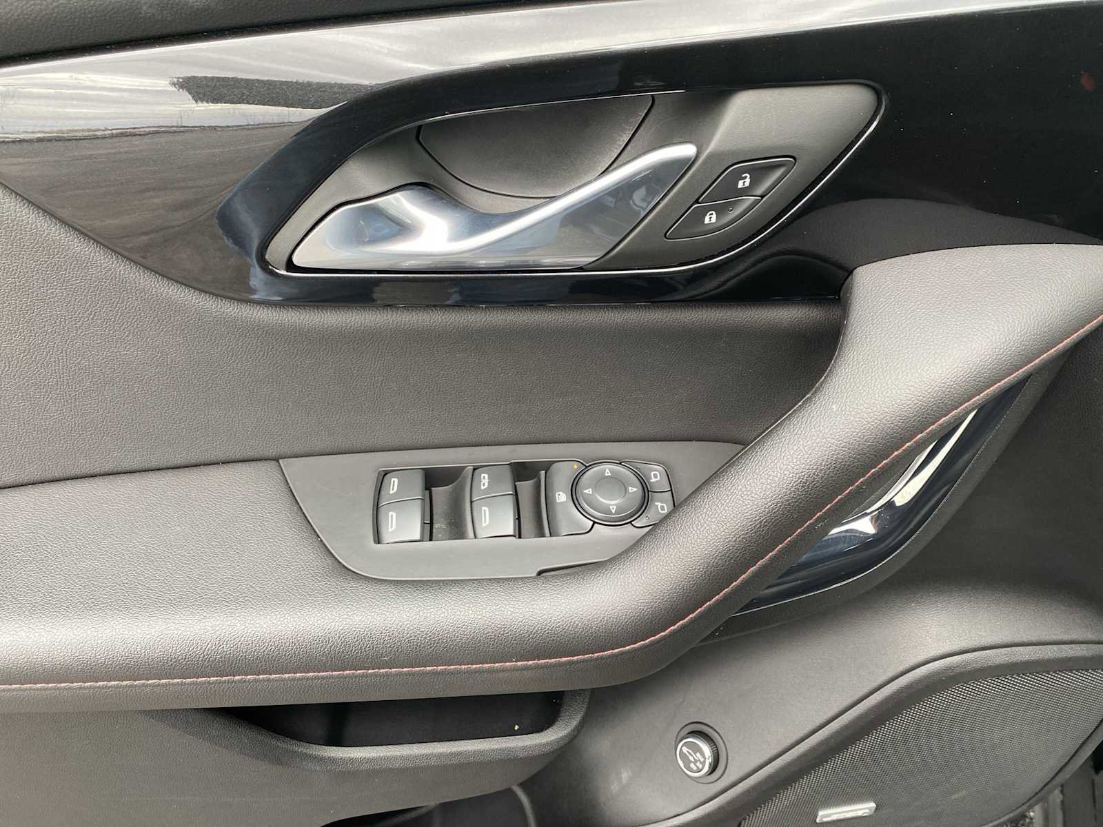 Used 2023 Chevrolet Blazer RS w/ Driver Confidence II Package image 23