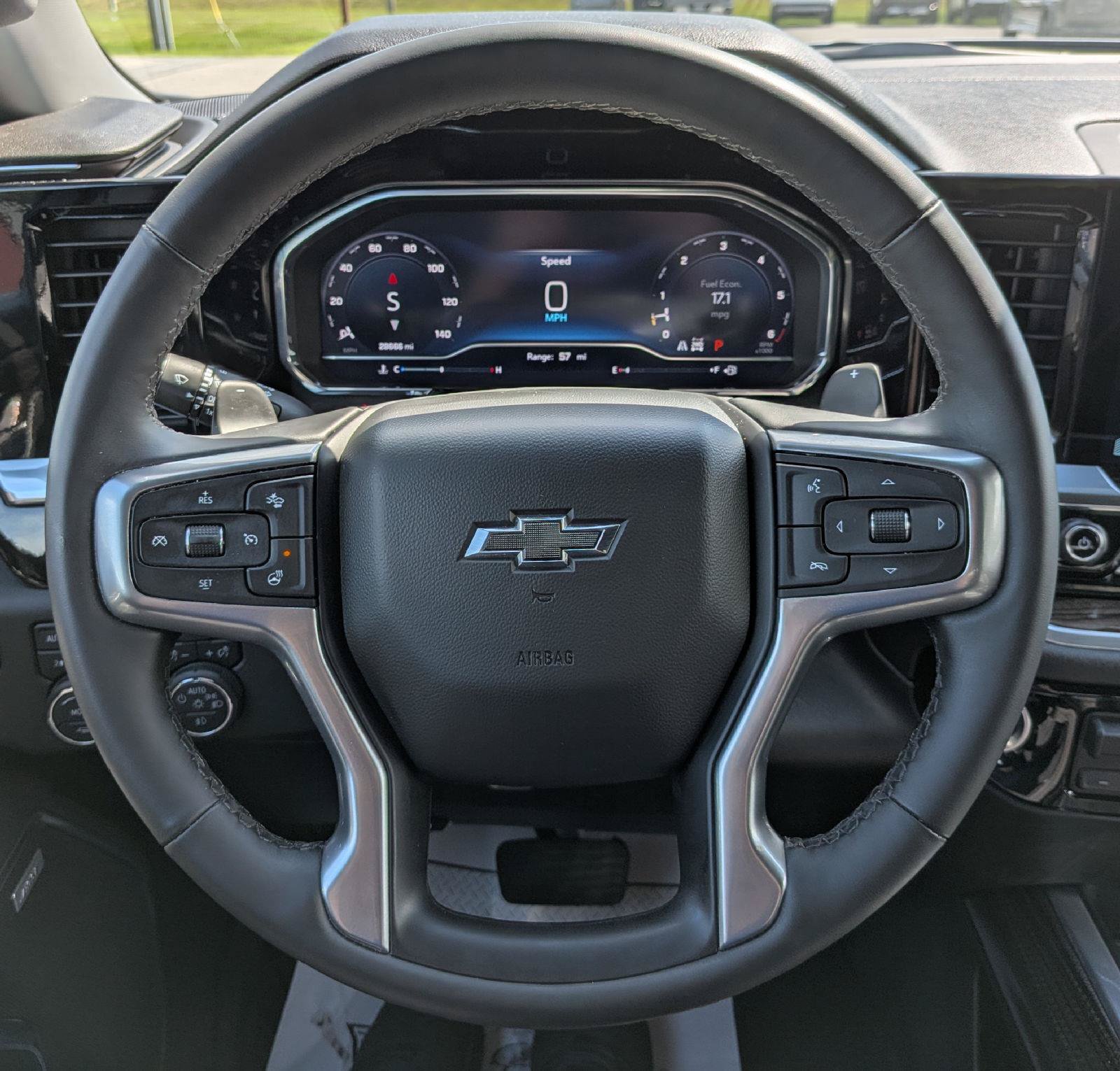 Used 2025 Chevrolet Silverado 1500 RST AWD/4WD image 16