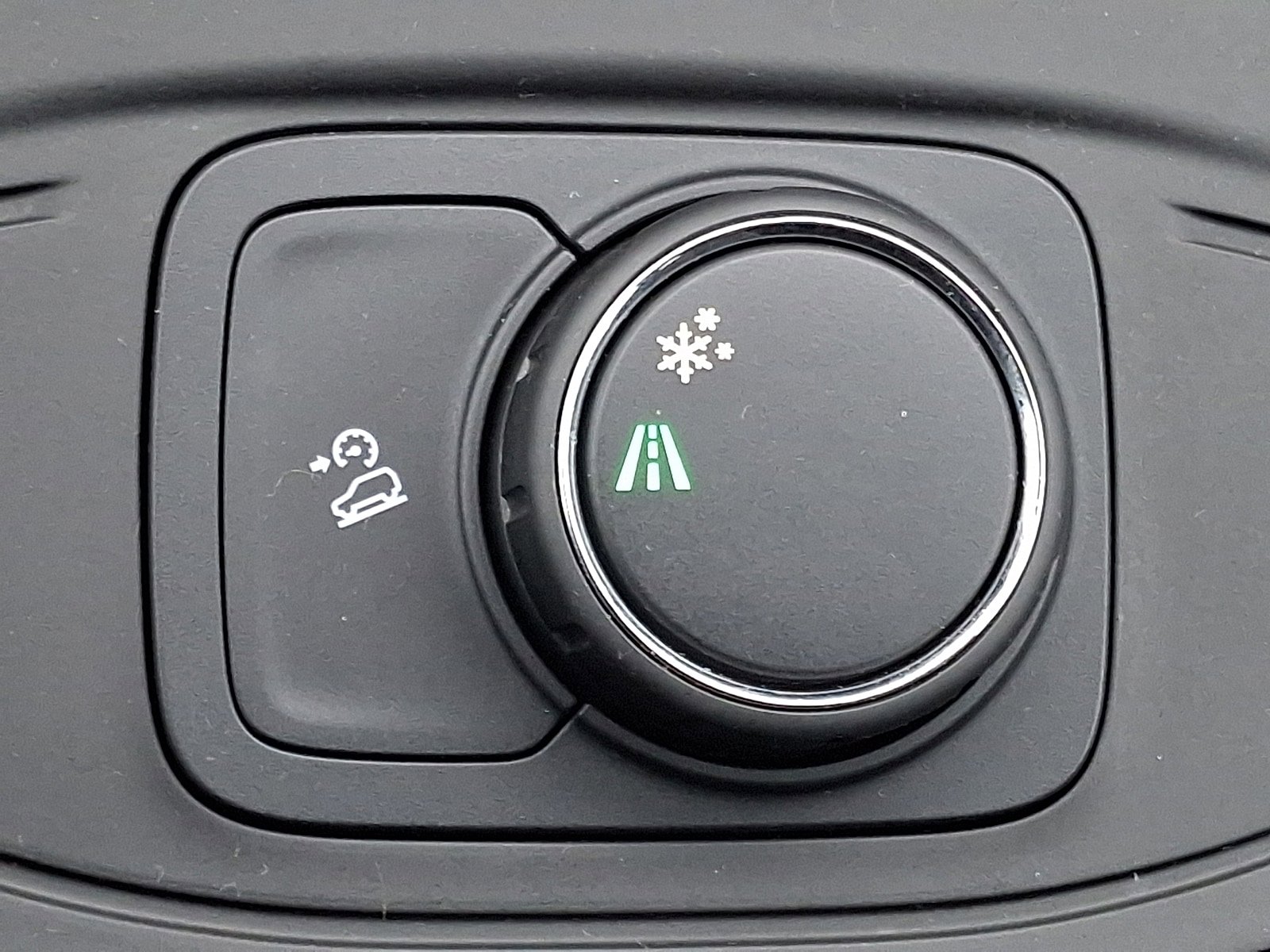 Used 2019 GMC Terrain SLE image 24