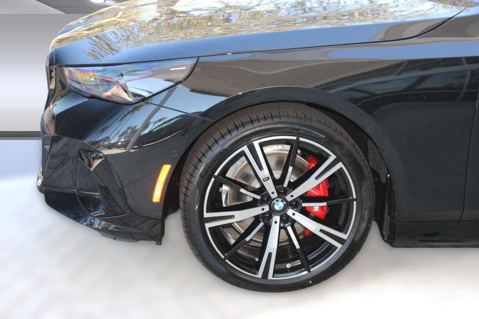 Used 2026 BMW 530i w/ M Sport Package RWD image 13