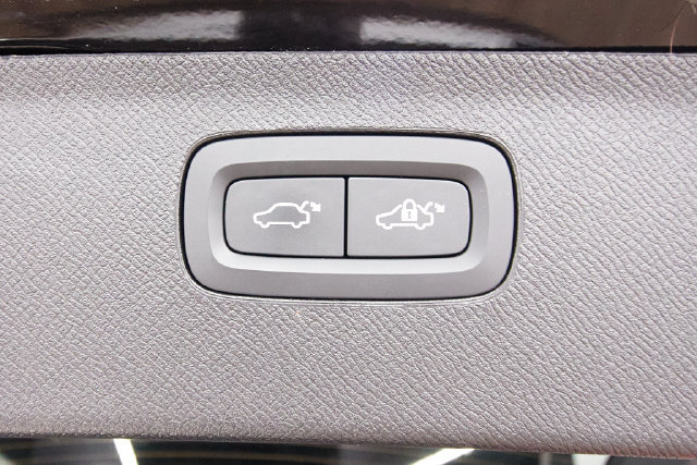 Used 2026 Volvo XC90 B6 Ultra AWD/4WD image 34